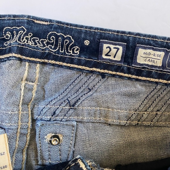 Miss Me Jeans 27 Mid-Rise Capri Embellished Pockets - EUC - Picture 11 of 15
